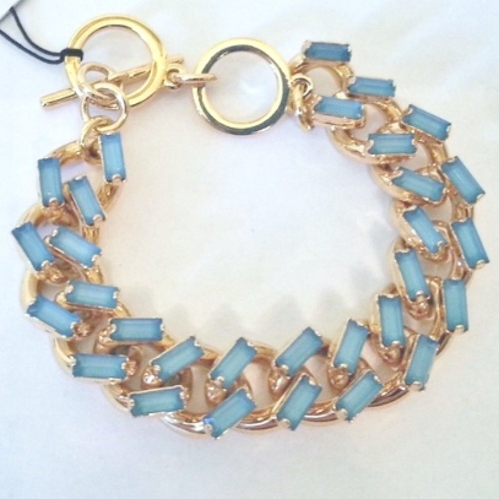 Carolee Bracelet Light Blue & Gold Toggle Clasp NWT Perfect Cond Orig $85 M504